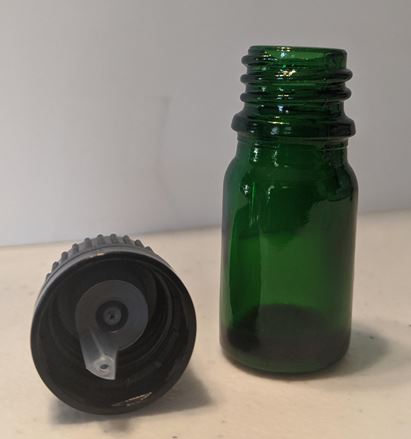 *15 ml Green Glass Bottle with Eurodrop cap- Pkg of 5*